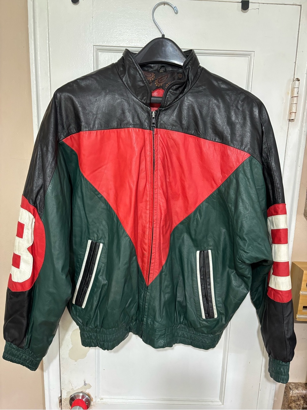 CHAMP 8 BALL VINTAGE 80s LEATHER JACKET CUSTOM TAYLORED INSIDE MENS.
